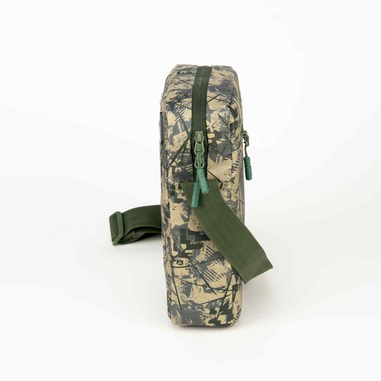 Robago Vertex 1.0 Green sling bag-4L Material-Polyester