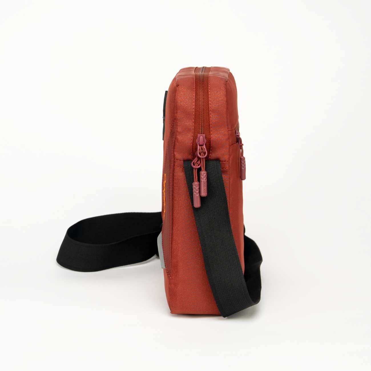 Robago Vertex 2.0 Maroon sling bag-6L Material-Polyester